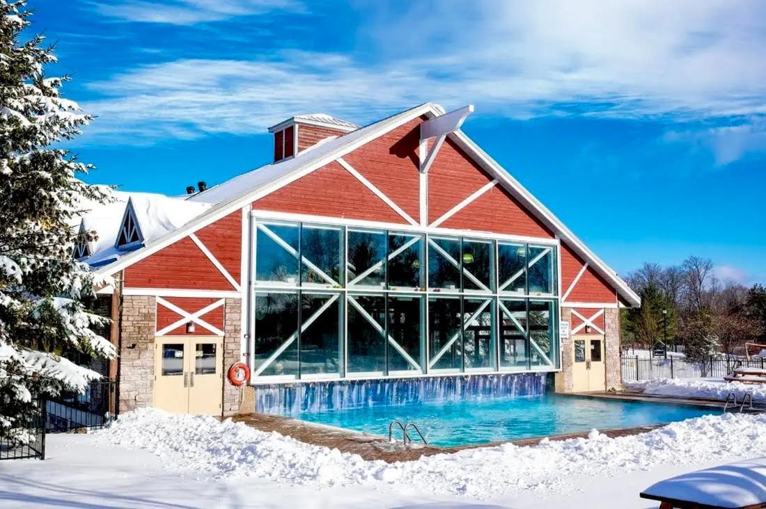 Hillside Haven: Carriage Club Resort Retreat Edgar المظهر الخارجي الصورة