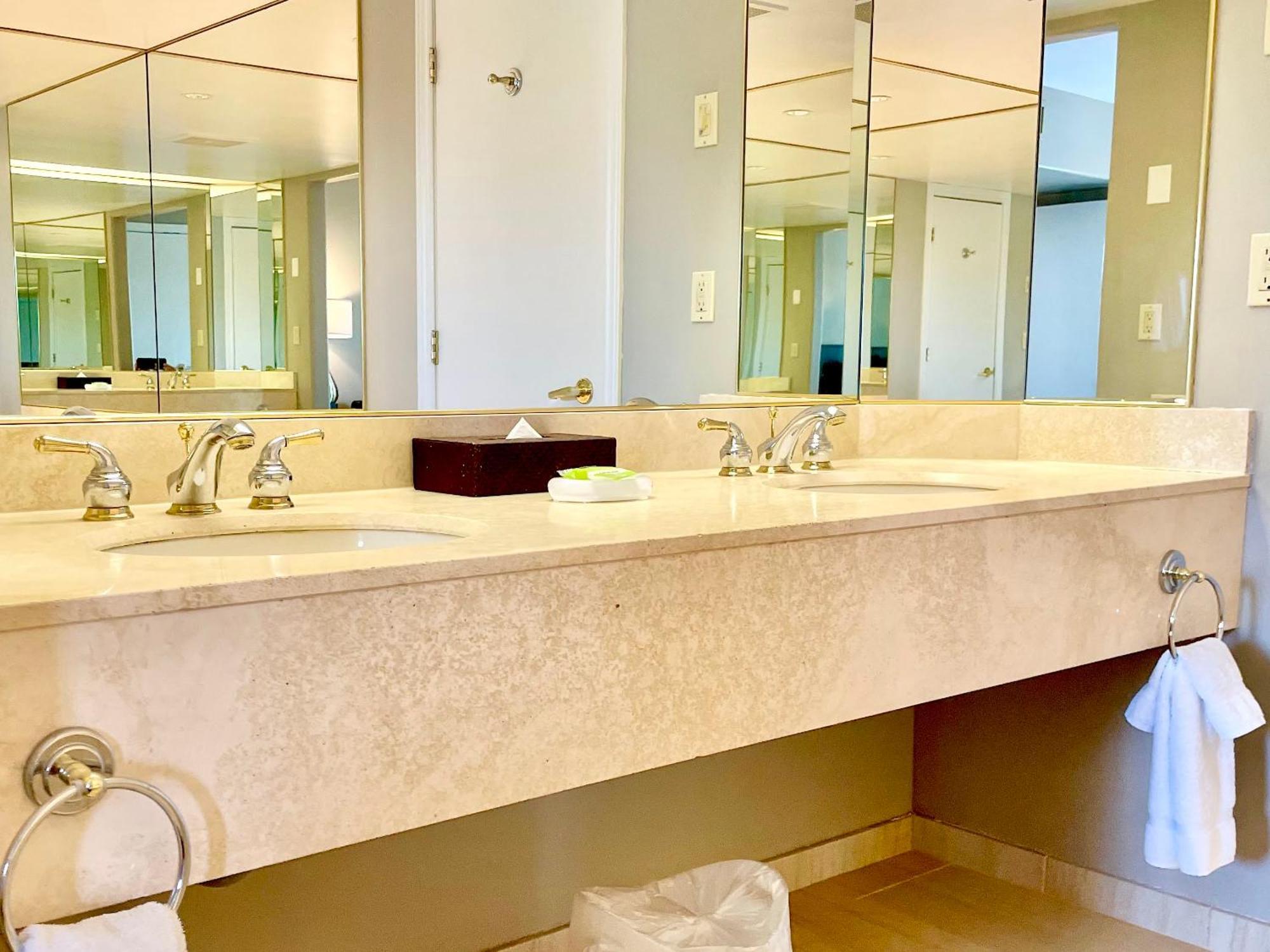 Hillside Haven: Carriage Club Resort Retreat Edgar المظهر الخارجي الصورة